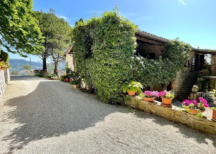 La Panoramica Gubbio - Maison de Charme - Casette e appartamenti self catering per vacanze meravigliose!